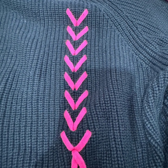 Wispr sweater - Picture 1 of 5